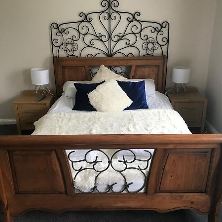 Hotel Killead House Aldergrove Esterno foto